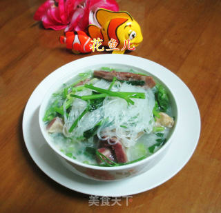 芹菜腊鸭腿煮粉丝的做法