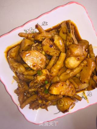芋儿烧鸡爪的做法