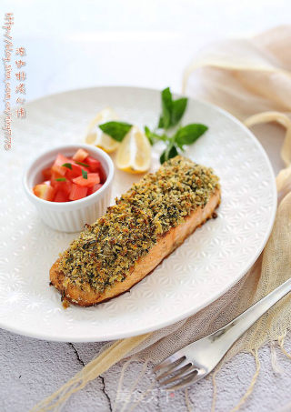 香草烤鲑鱼：玩转烤箱轻松做菜的做法