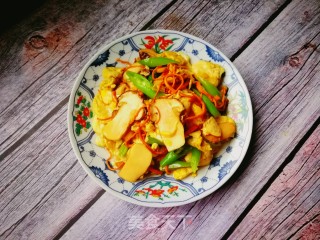 松茸炒鸡蛋的做法