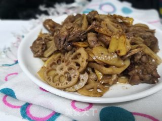 鸭焖莲藕的做法