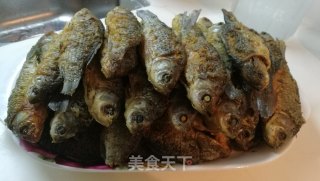 椒盐鲫鱼的做法