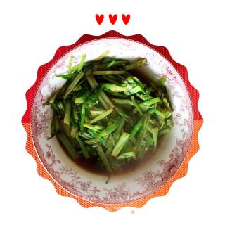 炒水芹的做法