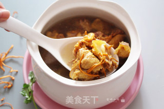 虫草花老鸭汤的做法