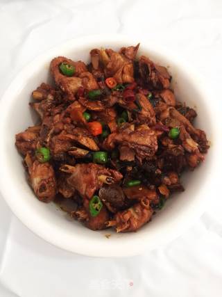 辣椒炒鸡的做法