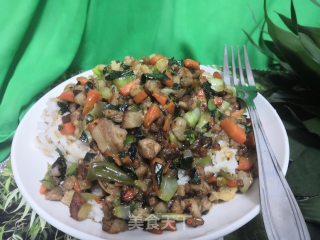 五花肉拌饭的做法