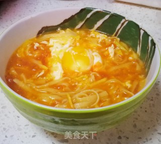 西红柿热汤面的做法