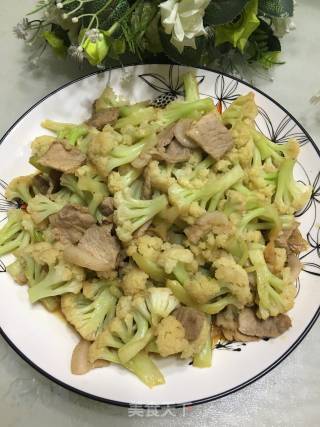 肉片炒花菜的做法