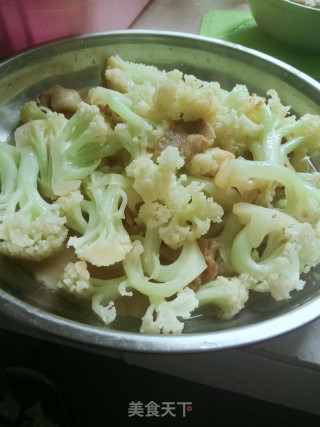 花菜炒五花肉的做法