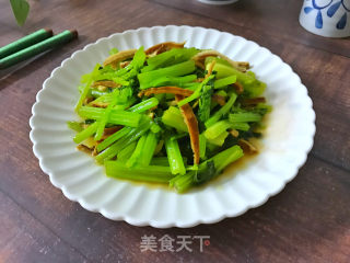 脆皮干炒芹菜的做法