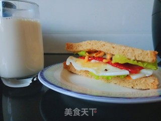 鸡蛋培根三明治的做法