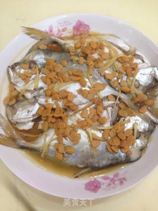 黄豆酱蒸月亮鱼的做法
