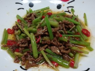 芹菜炒驴肉的做法