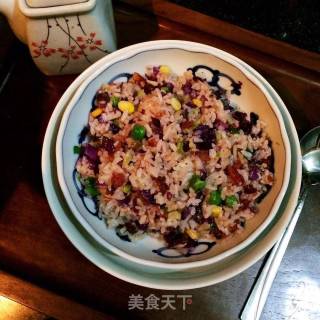 紫甘蓝腊肠炒饭