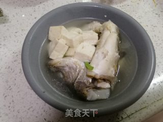 鲈鱼豆腐汤的做法