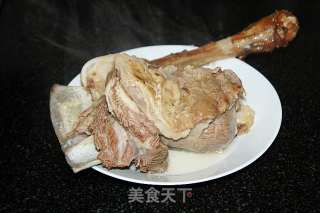 烀羊腿的做法