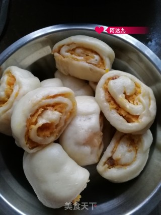 蛋黄肉卷的做法