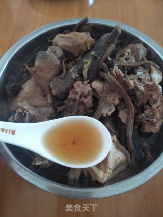 红参炖鸡汤的做法