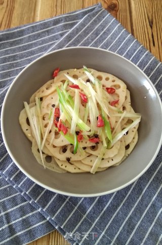 炝拌葱油藕片的做法