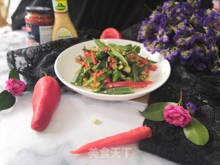 红椒煸炒秋葵的做法