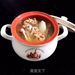 萝卜莲藕骨头汤的做法