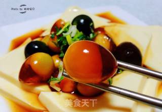 鹌鹑蛋皮蛋豆腐#家乡的味道#的做法