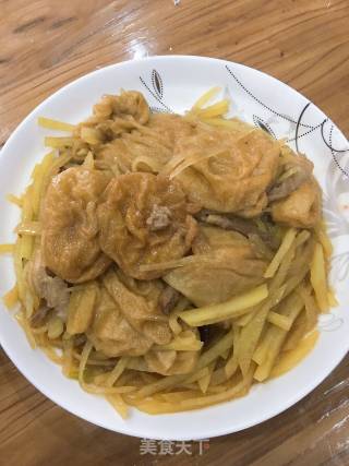 土豆丝烧油面筋的做法