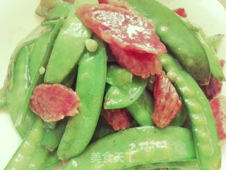 腊肠炒兰豆的做法
