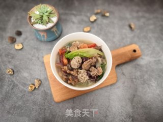 牛肉香菇丸子面的做法