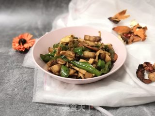 冬天来一碗—冬笋炒五花肉的做法