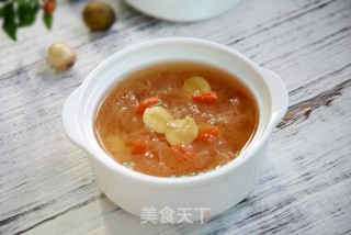 冰糖银耳莲子羹的做法