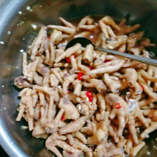 酸辣鸡爪的做法