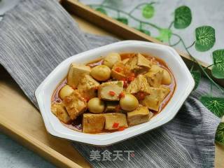 鹌鹑蛋烧豆腐的做法