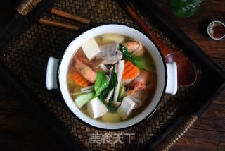 鲜虾菌菇豆腐汤的做法