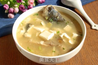 豆腐鱼头汤的做法