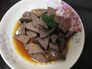 百香果拌猪肝的做法