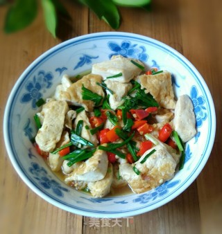 葱烧白豆腐的做法
