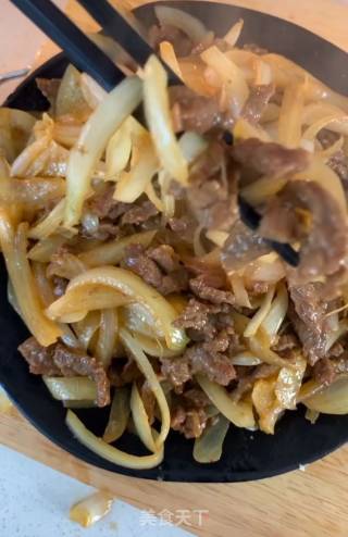 洋葱炒牛肉的做法