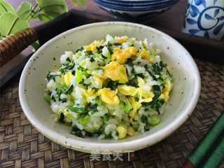 青菜鸡蛋炒饭的做法