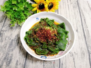 #面食#油泼翡翠裤带面