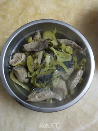 酸菜鲣鱼的做法