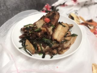 爆炒五香肉的做法