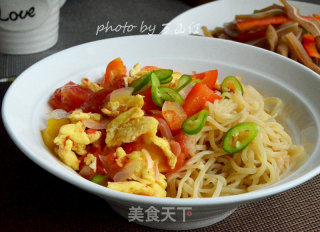 西红柿鸡蛋面的做法