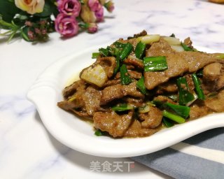蒜苗炒猪肝的做法