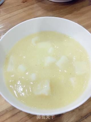 白地瓜玉米粥的做法