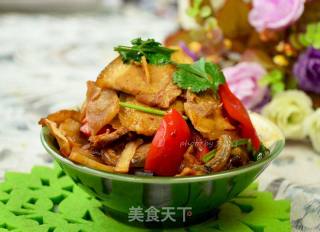 笋干回锅肉的做法