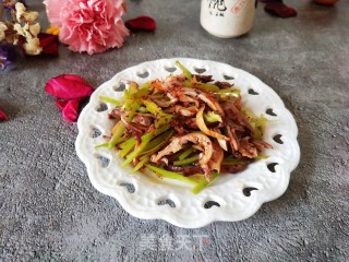 团圆饭~红油肚丝的做法