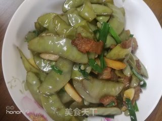 五花肉炒扁豆的做法