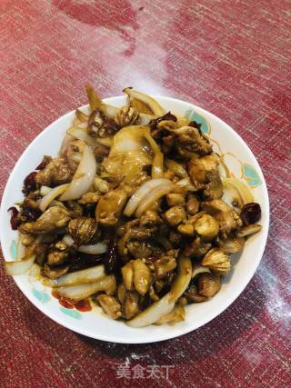 小炒鸡腿肉的做法