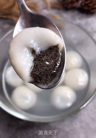 黑芝麻汤圆